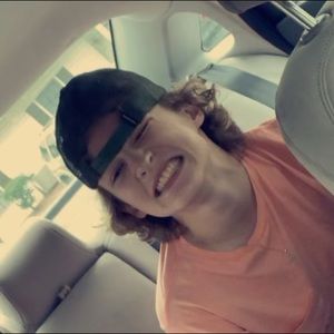 Meet your Posher, Cole